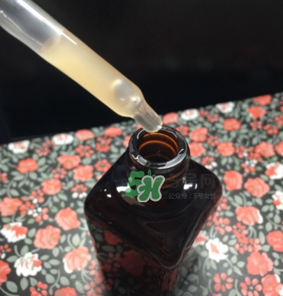 綠寶瓶和小棕瓶哪個(gè)好？綠寶瓶和小棕瓶對比