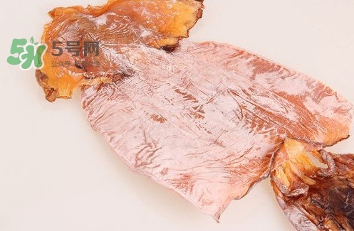 魷魚干能帶上飛機(jī)嗎？魷魚干可以放冰箱嗎