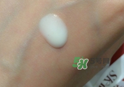 神仙水和小燈泡哪個(gè)好？神仙水和小燈泡使用順序