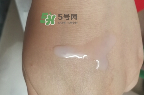 奧爾濱健康水可以天天濕敷嗎？健康水濕敷要洗臉嗎