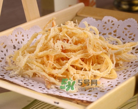 魷魚絲一次吃多少合適？魷魚絲吃多了會怎么樣