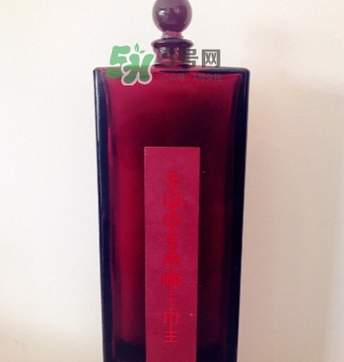 資生堂紅色蜜露搭配什么乳液？紅色蜜露搭配什么使用