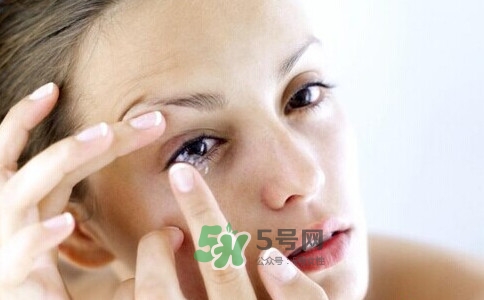配個隱形眼鏡多少錢？隱形眼鏡日拋多少錢