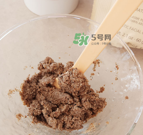 思妍麗雞飼料面膜好用嗎？思妍麗雞飼料面膜一周用幾次？