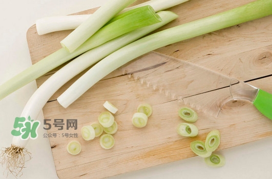 大蔥是堿性食物嗎？大蔥是酸性還是堿性？