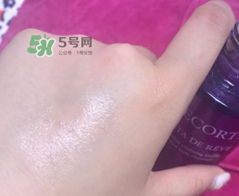 黛珂紫蘇水和cpb水磨精華哪個(gè)好？紫蘇水和cpb水磨搭配
