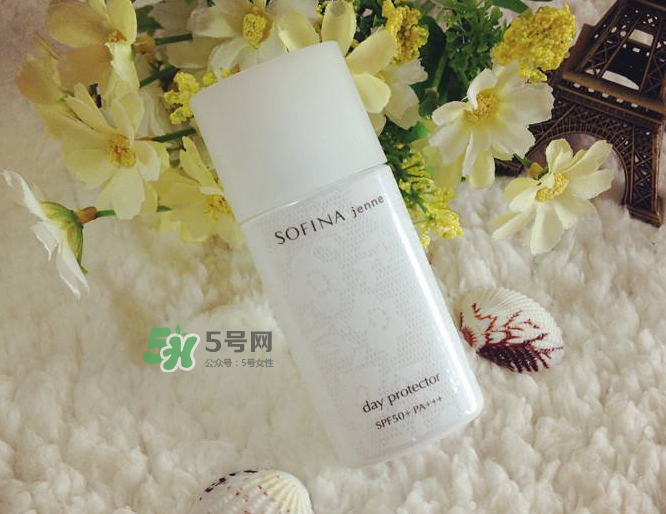 蘇菲娜白蕾絲防水嗎？蘇菲娜白蕾絲悶痘嗎？