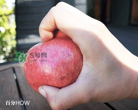 石榴怎么剝方便？怎么快速剝石榴？