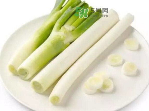 大蔥怎么去除農(nóng)藥殘留？大蔥怎么清洗干凈