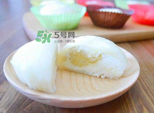冰皮月餅粉可以做雪媚娘嗎？雪媚娘和冰皮月餅區(qū)別