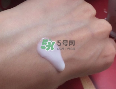 olay小白瓶會長毛嗎？olay小白瓶長黑毛是怎么回事？