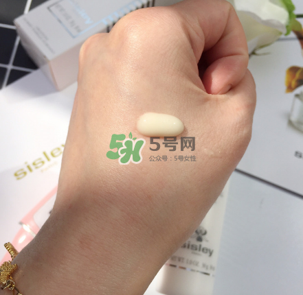 希思黎美白精華好用嗎？希思黎美白精華怎么樣？