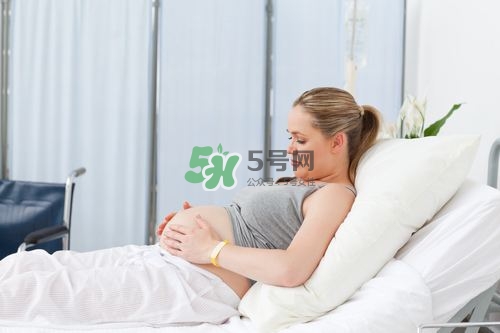 孕婦左側(cè)臥睡不著怎么辦？孕期左側(cè)睡不舒服怎么辦？