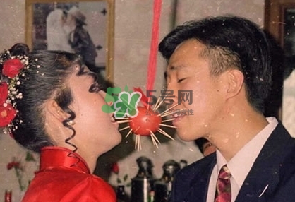 古代鬧洞房都是怎么鬧的？鬧洞房的習(xí)俗是怎么來的？