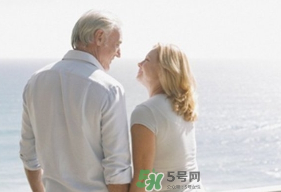 婚外情離婚財(cái)產(chǎn)如何分配？婚外情離婚賠償
