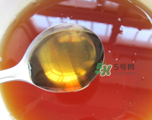 月餅為什么要用轉(zhuǎn)化糖漿？做月餅的轉(zhuǎn)化糖漿是什么？