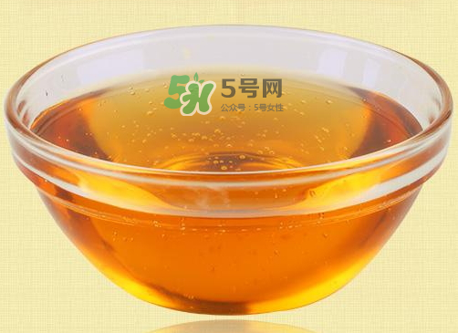 月餅為什么要用轉(zhuǎn)化糖漿？做月餅的轉(zhuǎn)化糖漿是什么？