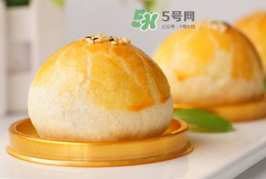 蛋黃酥熱量高嗎？一個(gè)蛋黃酥的熱量