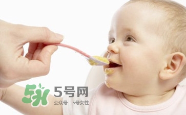一歲后的寶寶如何喂養(yǎng)？寶寶喝牛奶好嗎？