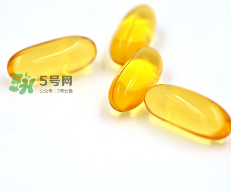 魚肝油可以空腹吃嗎？空腹可以吃魚肝油嗎？