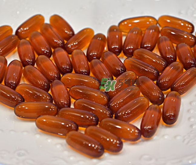 魚肝油可以和鈣一起吃嗎？魚肝油可以和奶粉一起吃嗎？