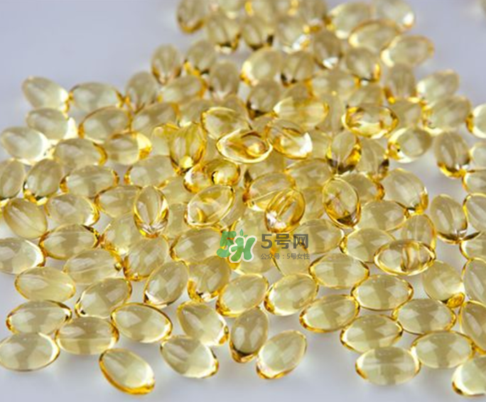 魚肝油可以和鈣一起吃嗎？魚肝油可以和奶粉一起吃嗎？