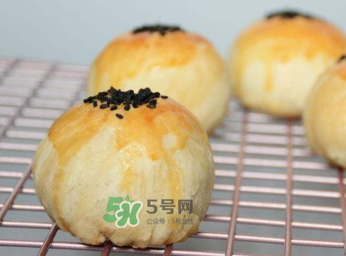 蛋黃酥烤多長時間最好？蛋黃酥烤多久？