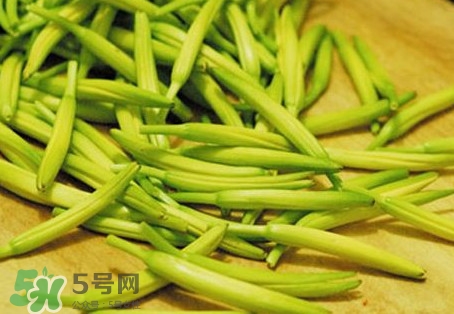 新鮮黃花菜怎么保存？干黃花菜怎么保存