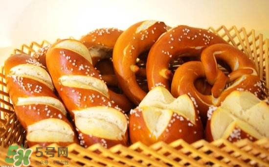 早餐吃面包會(huì)胖嗎？早餐吃面包好不好？