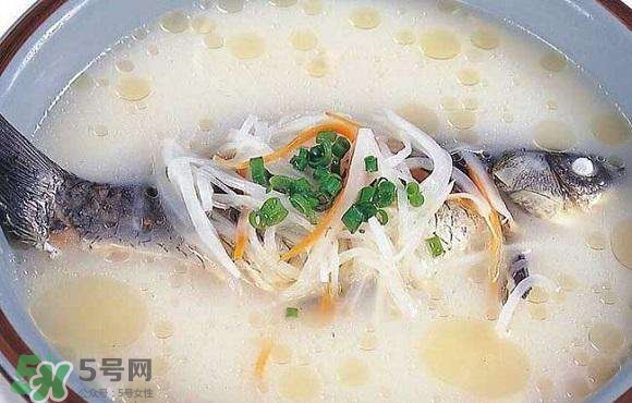 產(chǎn)婦鯽魚(yú)湯什么時(shí)候喝？產(chǎn)婦鯽魚(yú)湯放調(diào)料嗎？
