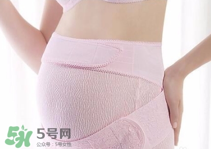 妊娠紋什么時候變白？妊娠紋產(chǎn)品什么時候用？