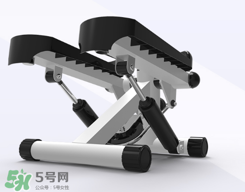 踏步機(jī)帶扶手的好嗎？踏步機(jī)有扶手和沒扶手哪個好？