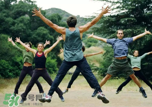 波比跳一天做多少個？波比跳每天多少個合適？