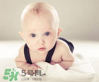 剪臍帶是寶寶疼還是媽媽疼？剪臍帶孕婦會(huì)痛嗎？
