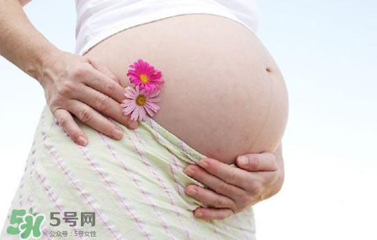 妊娠紋在左邊生男或女？怎么從妊娠紋看男女？