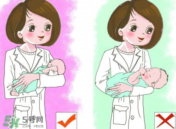 抱新生兒可以晃動(dòng)嗎？抱新生兒的正確方法圖