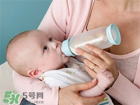 寶寶奶粉過敏什么原因？奶粉過敏的識別和處理