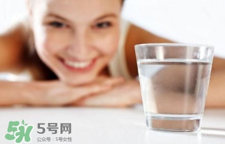 飲用水含微塑料有什么危害？飲用水中的微塑料怎么來的