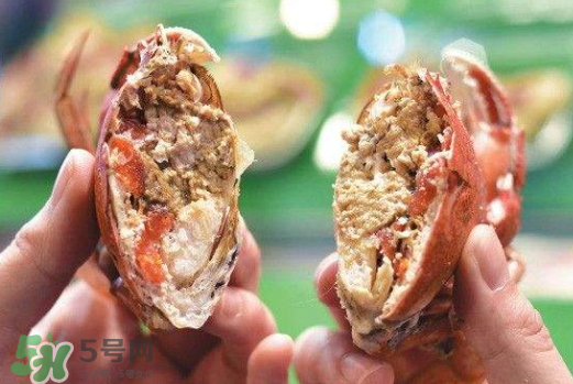 蟹黃是黑色的怎么回事？蟹黃中間有黑的是什么？