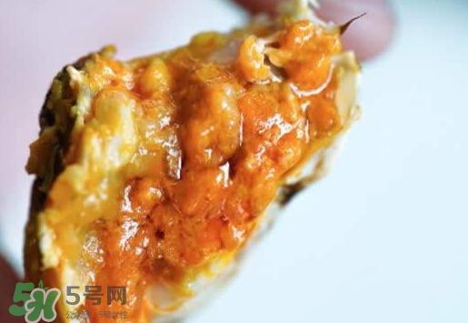 啤酒蒸大閘蟹好吃嗎？啤酒蒸大閘蟹怎么吃？
