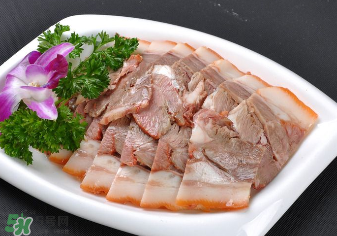 豬頭肉怎么挑選？豬頭肉怎么處理？