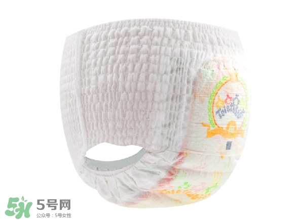 新生兒一天用多少尿不濕？新生兒尿不濕買多大的？