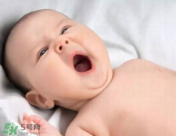 寶寶晚上哭鬧是怎么回事？寶寶晚上哭鬧不睡覺(jué)怎么辦？