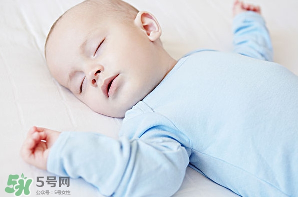 寶寶張嘴睡覺怎么回事？寶寶張嘴睡覺怎么糾正？
