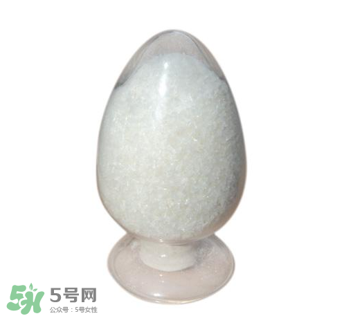 味精和雞精哪個(gè)更健康？味精和雞精哪個(gè)對(duì)身體危害大？