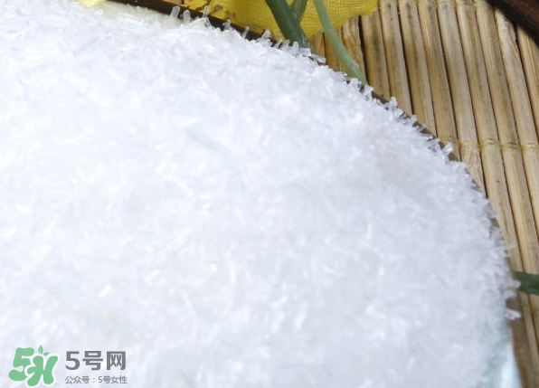 味精和雞精哪個(gè)更健康？味精和雞精哪個(gè)對(duì)身體危害大？