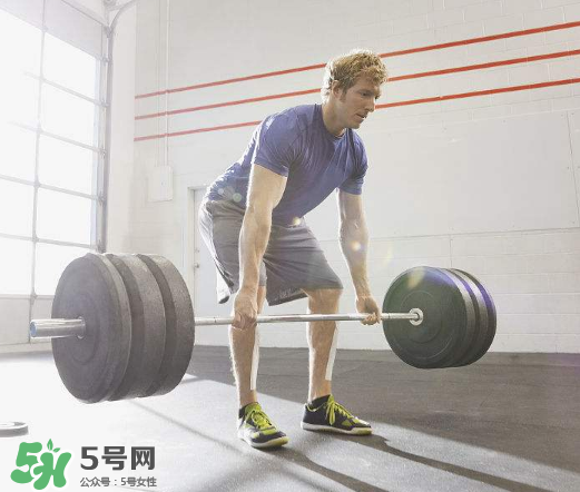 硬拉能練腰嗎？硬拉能提高性功能嗎？