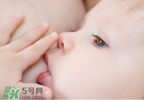 母乳能做什么？母乳可以放冰箱保鮮多久？