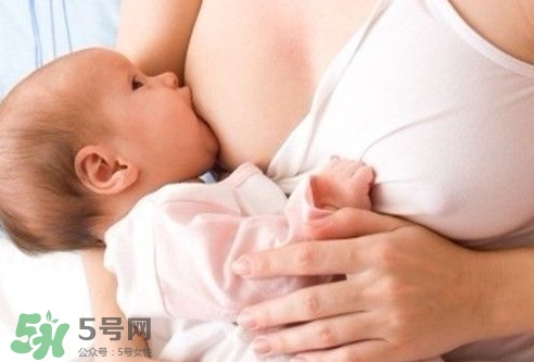 要上班了寶寶吃母乳怎么辦？要上班了寶寶不吃奶瓶怎么辦？