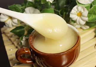 椴樹蜜什么時(shí)候喝好？椴樹蜜什么季節(jié)有